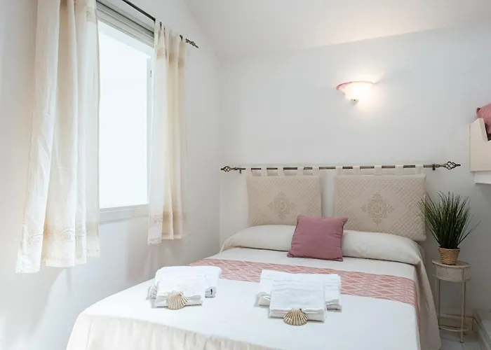 ⭑ ⭑ ⭑ ⭑ ⭑ Jewel On The Seafront Promenade Appartement Carloforte (Isola di San Pietro)