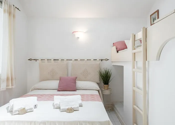 Apartment ⭑ ⭑ ⭑ ⭑ ⭑ Jewel On The Seafront Promenade Carloforte (Isola di San Pietro)